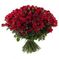 Букет из 51 красных кустовых роз
